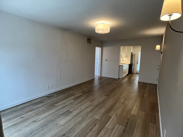 419 S Rexford Dr #2 — Photo 9