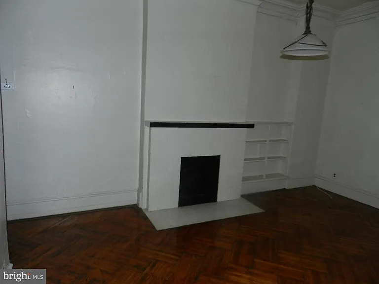2118 Walnut St #2R — Photo 9