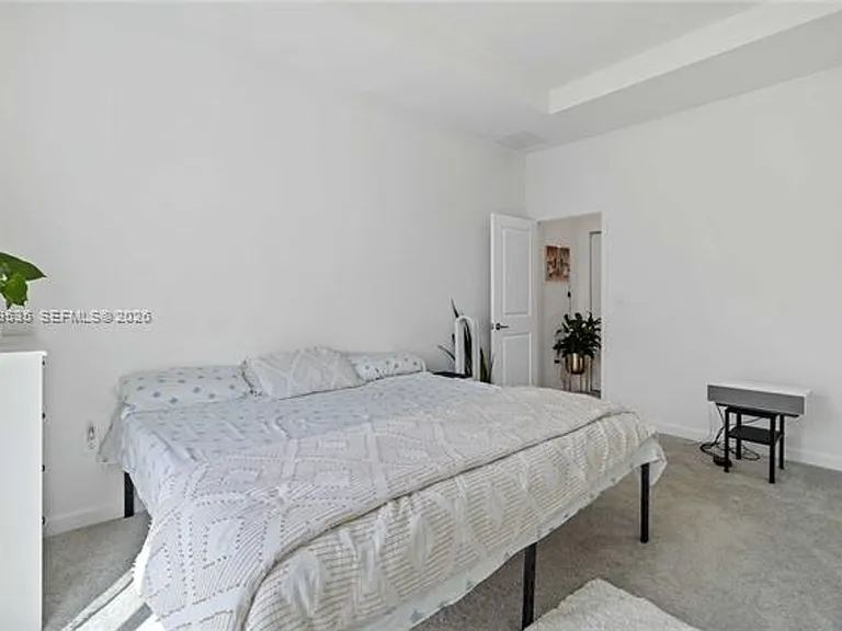 760 SE 13th Ct #Townhouse 760 — Photo 16