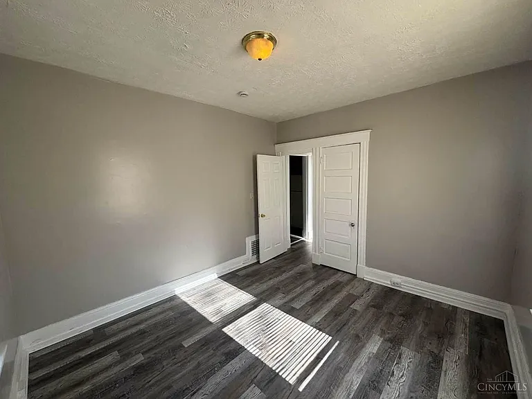 3671 Vine St #2 — Photo 5