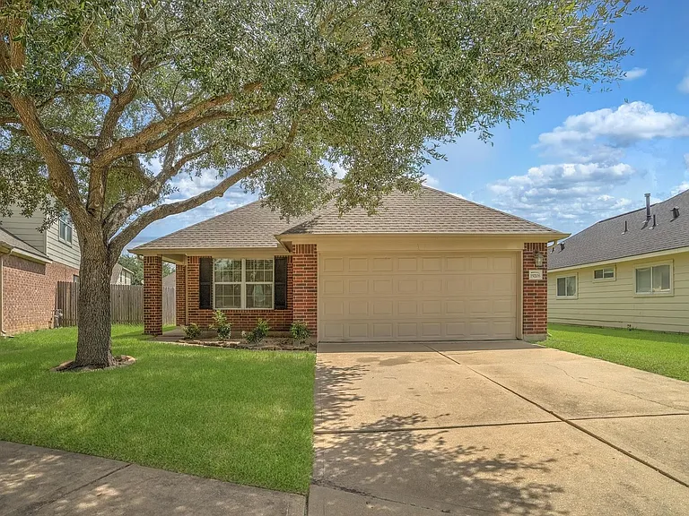 19206 Terra Forest Ct — Photo 1