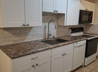 1218 Middle Tpke W APT A, Manchester, CT 06040