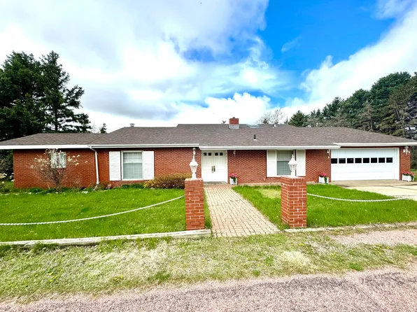155 S Harmon Dr, Mitchell, SD 57301
