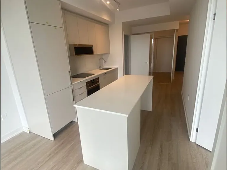 250 Lawrence Ave W #621 — Photo 2