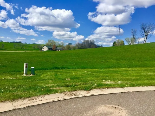 139 151 Fairview Ct, Menomonie, WI 54751