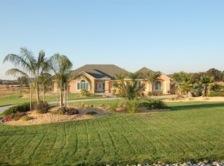 22850 Sunriver Dr, Red Bluff, CA 96080