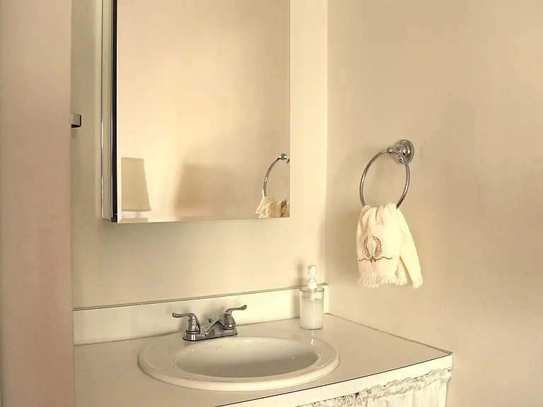 836 S Howard St #B — Photo 16