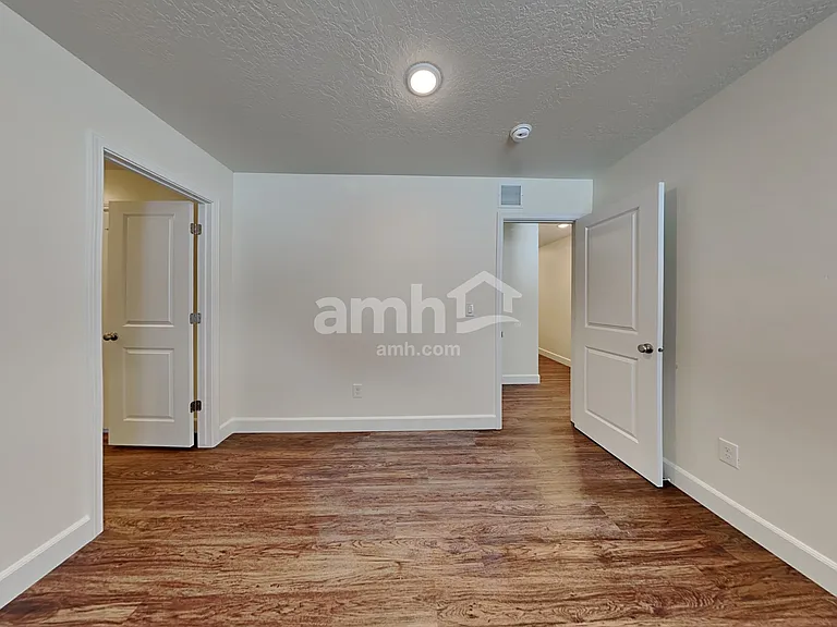 2293 E Frontier St — Photo 17