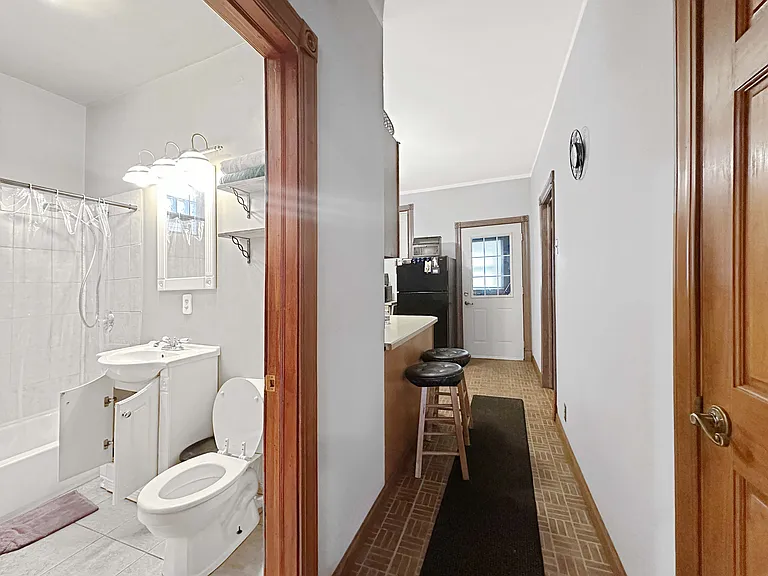 3408 W Evergreen Ave — Photo 8