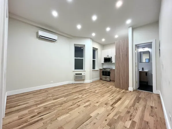 735 Rogers Avenue image 5 of 5