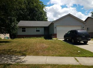 33952 Davison St, Sterling Heights, MI 48310