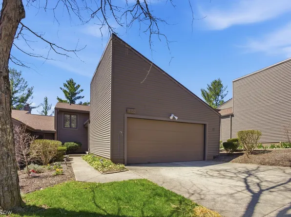 8163 Stoney Brook Dr, Chagrin Falls, OH 44023