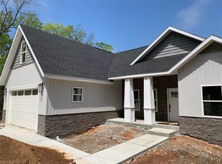 16 Burghead Dr, Bella Vista, AR 72715