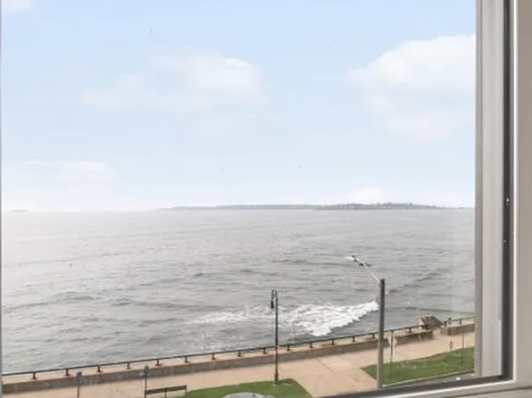 285 Lynn Shore Dr APT 402, Lynn, MA 01902