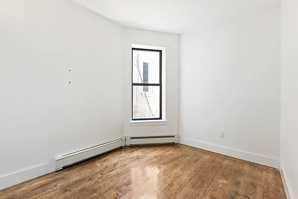 Rented by Compass | media 9