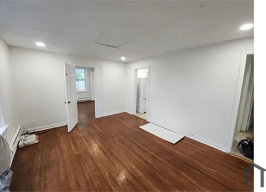 185 Cowles St #2 — Photo 7