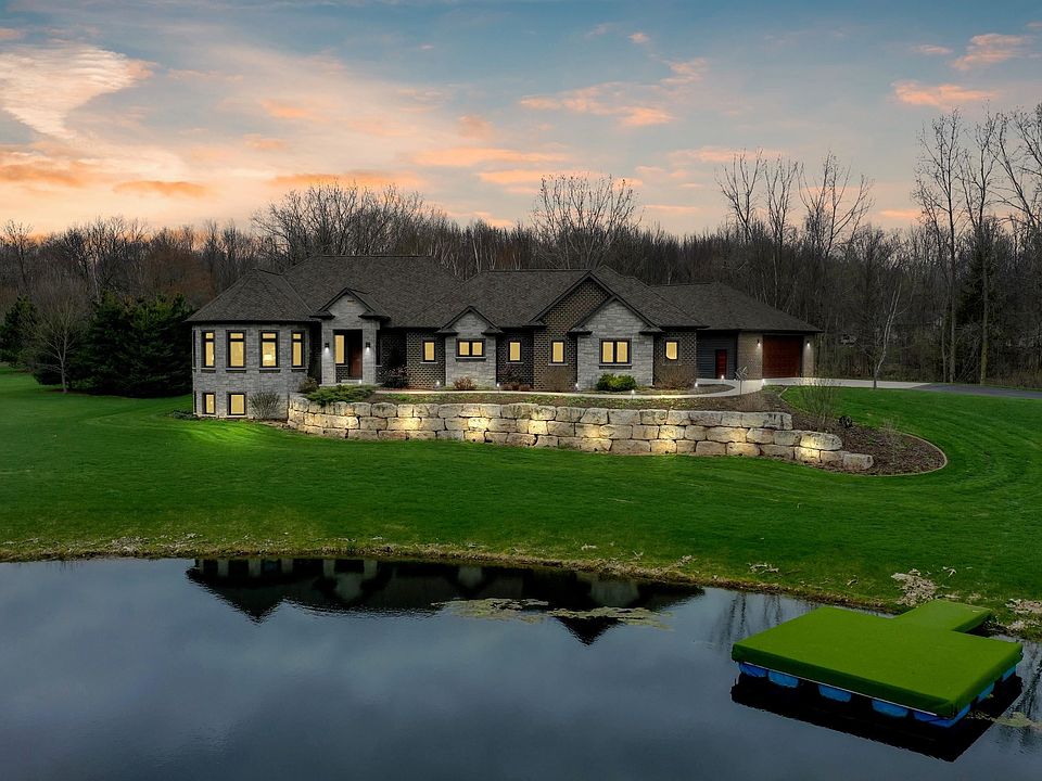 5858 Wood Brook Cir, Little Suamico, WI 54141 MLS 50273623 Zillow