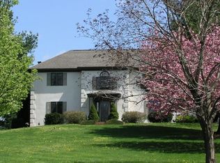 812 Scholl Rd, Pottstown, PA 19465