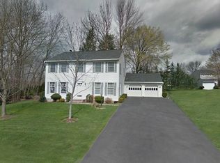 112 Calypso Cir, Liverpool, NY 13088