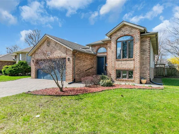 2505 Saint Clair Ave, Windsor, ON N9E 4L9
