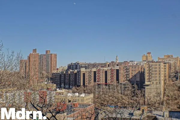 Rented by Mdrn Residential | media 32