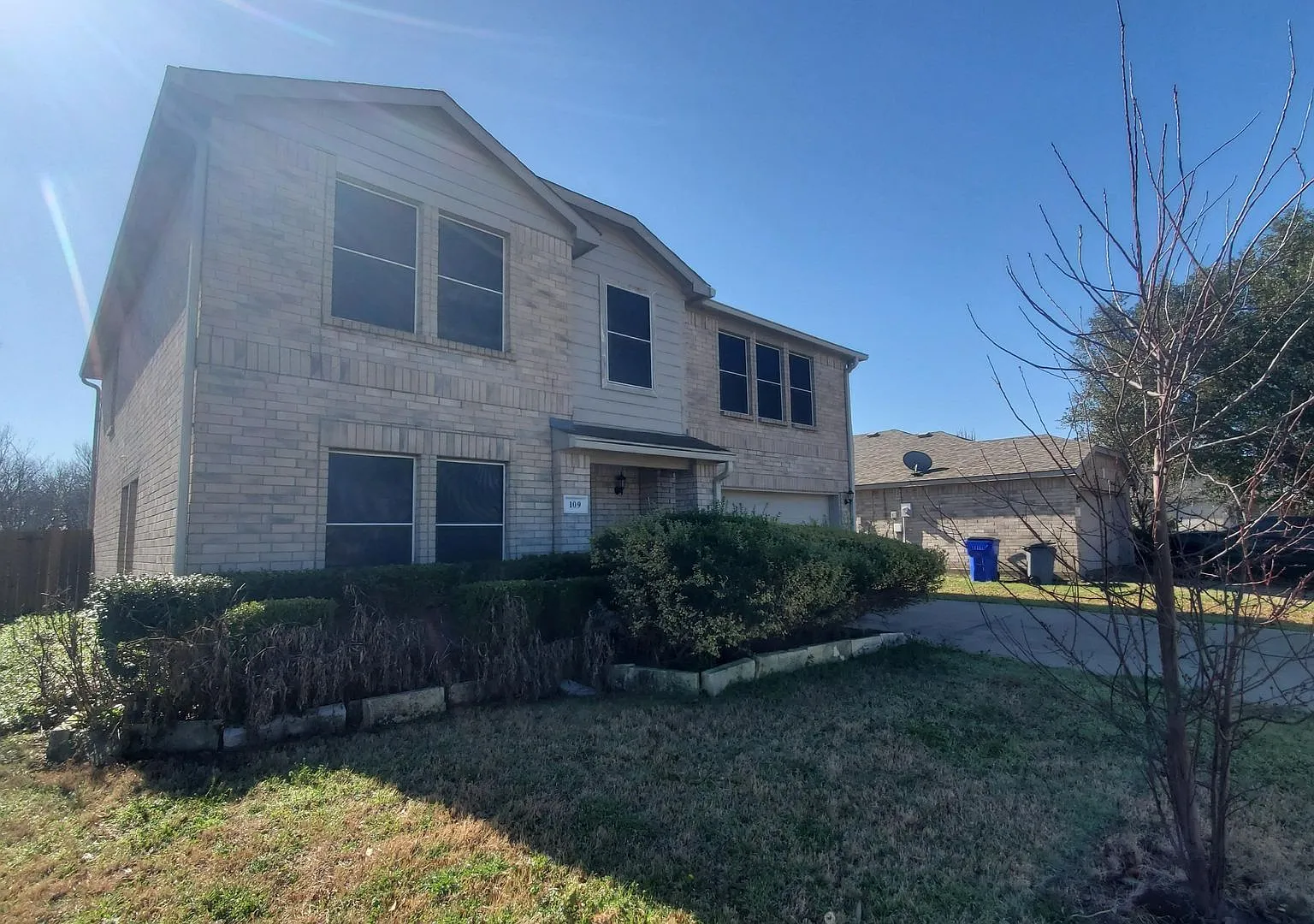 Spacious 2 story Forney Home! — Photo 1