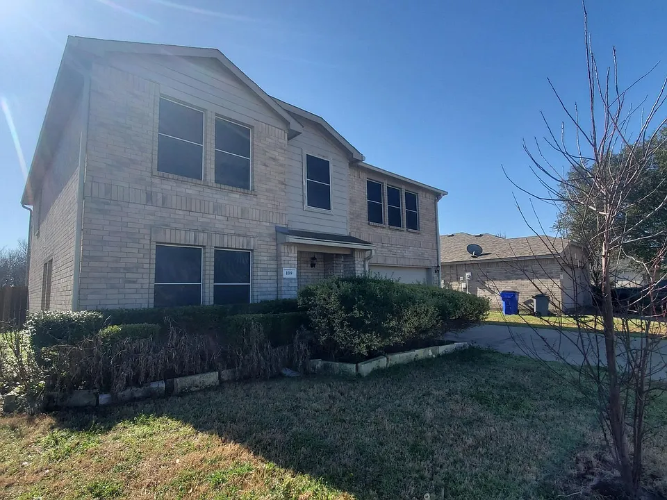 109 Southwestern Dr