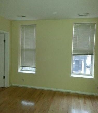 5th image of 1401 W Erie St #1401B