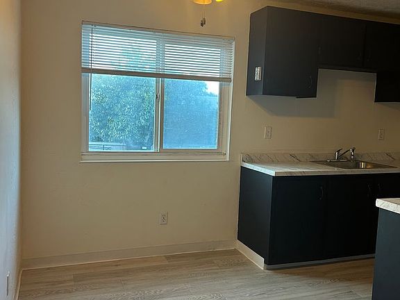 2nd image of 433 Sonoma Ave APT 15