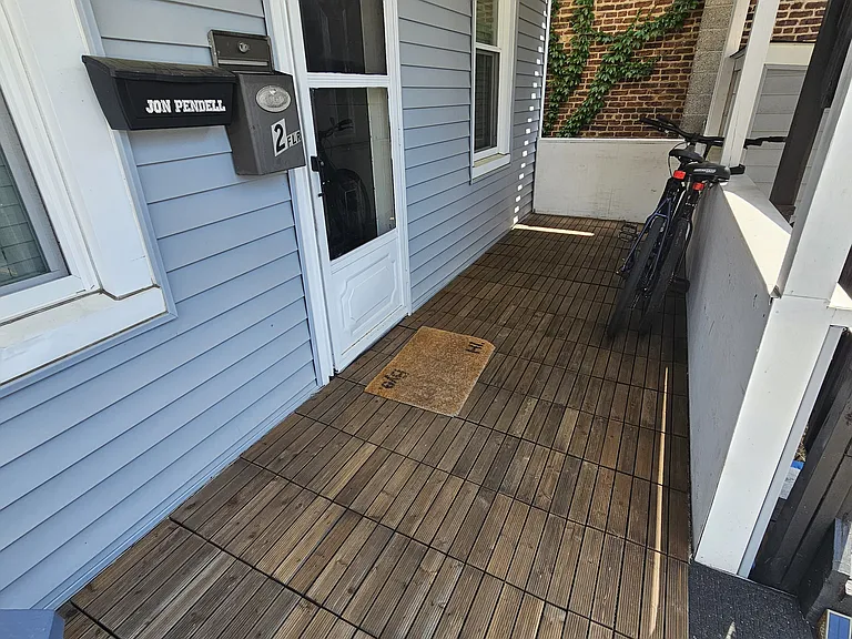 1200 S Wood Ave #B — Photo 1
