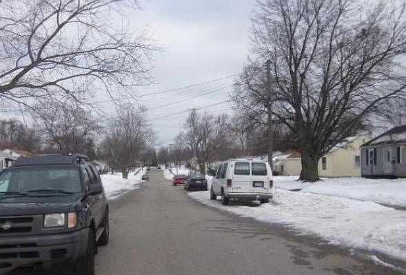 2nd image of 3317 Birchwood Ave S