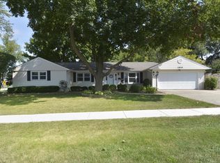2806 Saint James St, Rolling Meadows, IL