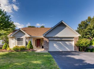 2432 Blue Spruce Ln, Aurora, IL 60502