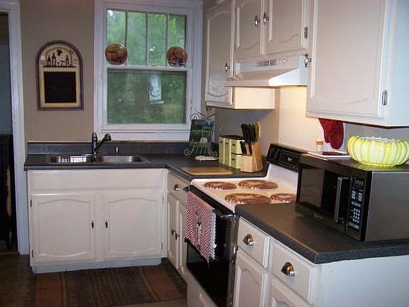 Large Eat In Kitchen