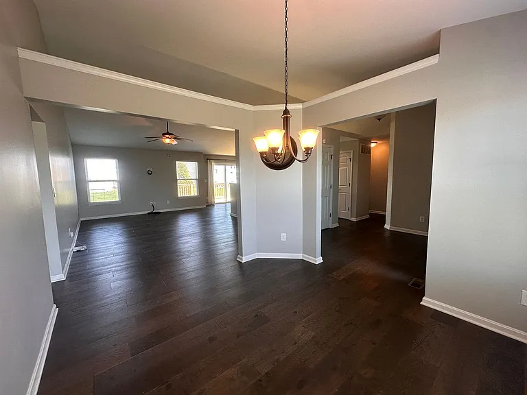 16303 Rockcrest View Ln — Photo 3