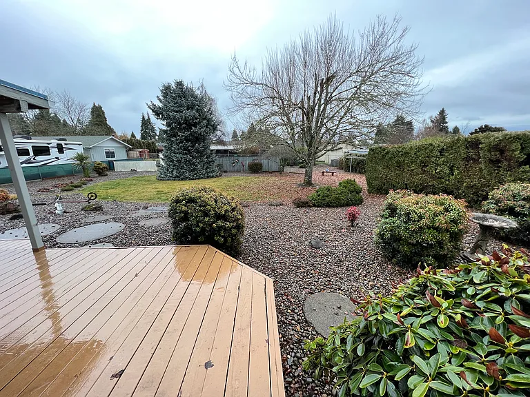 266 NW Douglas St — Photo 38