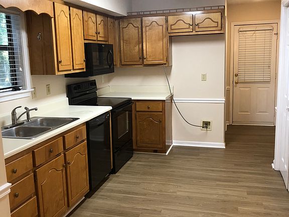 2nd image of 11045 Constitution Dr