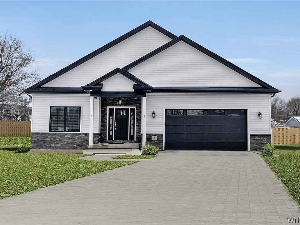 1st image of 8 Birch Ln