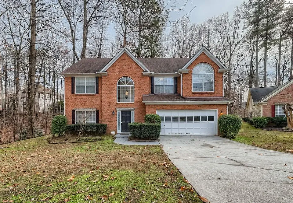 390 Saddle Bridge Dr