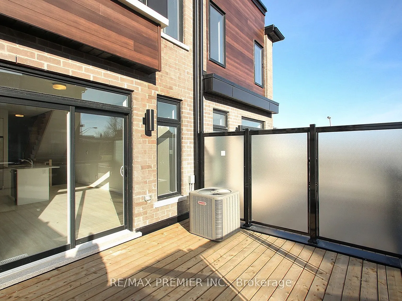 4 bed, $3,950 — Photo 2