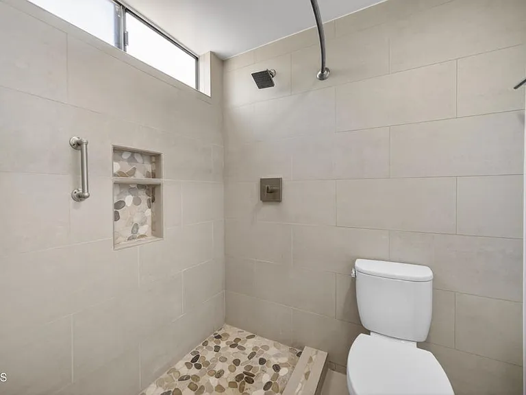 1502 Briarglen Ave — Photo 23