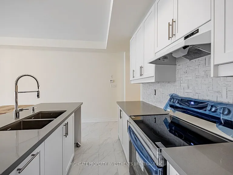 71 Donald Ficht Cres — Photo 10