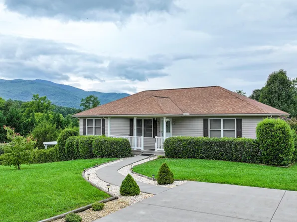 1016 Dawning Rd, Newport, TN 37821