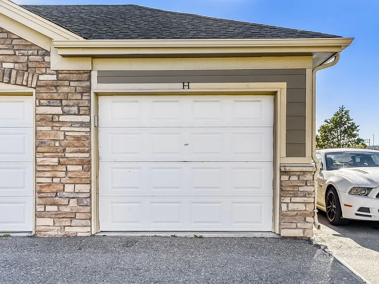 9185 Wilde Ln #202 — Photo 12