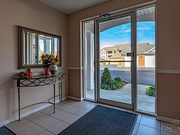 4th image of 6951 Summit Lake Dr Unit 4