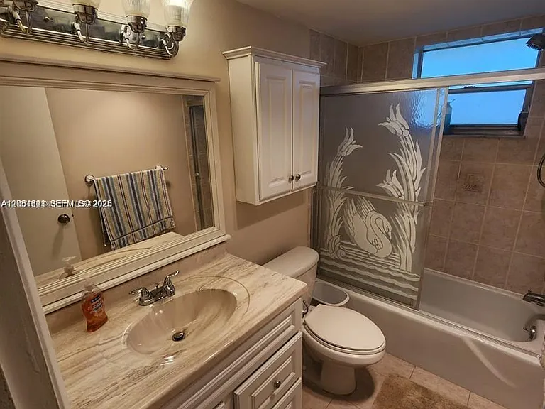 950 Hillcrest Dr #102 — Photo 7