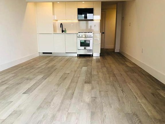 2nd image of 2218 Ocean Ave #7E