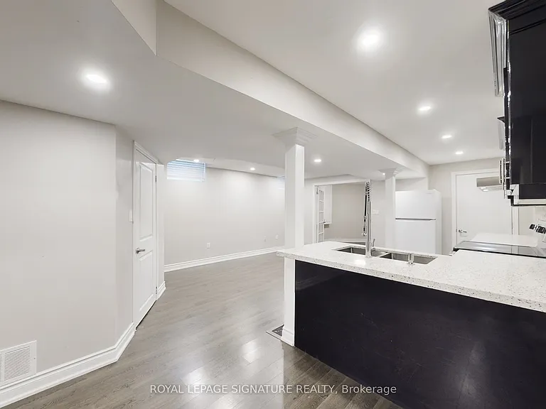 38 Havanna Cres #BASEMENT — Photo 12
