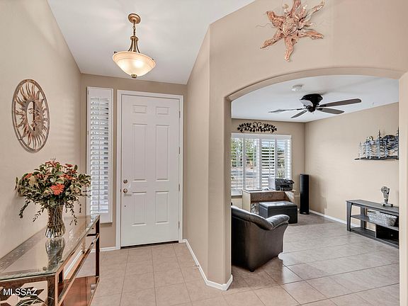 4th image of 2652 E Stockton Pl