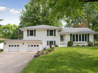 8433 Morris Cir, Bloomington, MN 55437